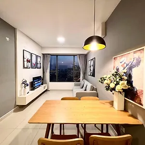 Apartment 2brs View In The Heart Of Saigon - Free Infinity Pool, Ho Chi Minh City